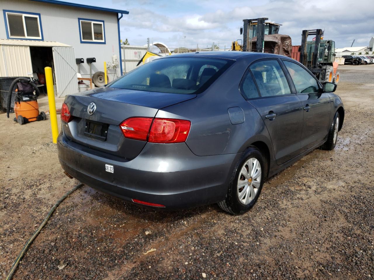 Photo 4 from auction – 2014 VOLKSWAGEN JETTA BASE with VIN 3VW2K7AJ6EM235782