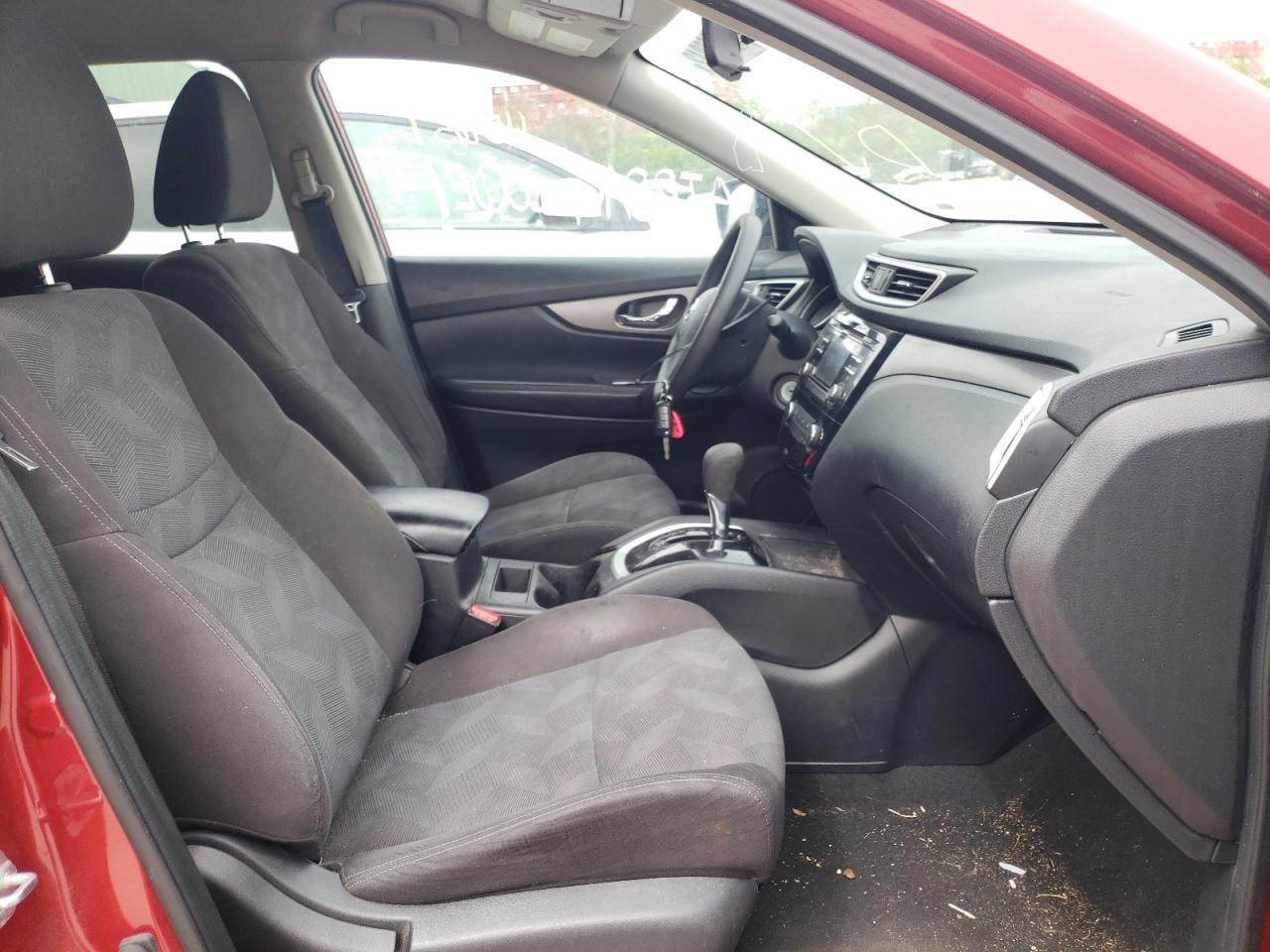 Photo 5 from auction – 2016 NISSAN ROGUE S with VIN KNMAT2MT7GP606411