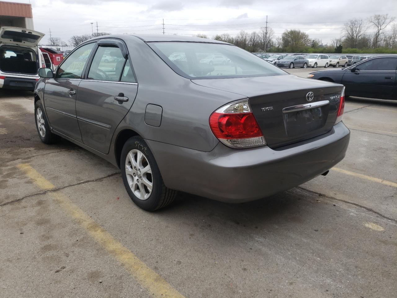 Photo 3 from auction – 2005 TOYOTA CAMRY LE with VIN 4T1BE30KX5U639737
