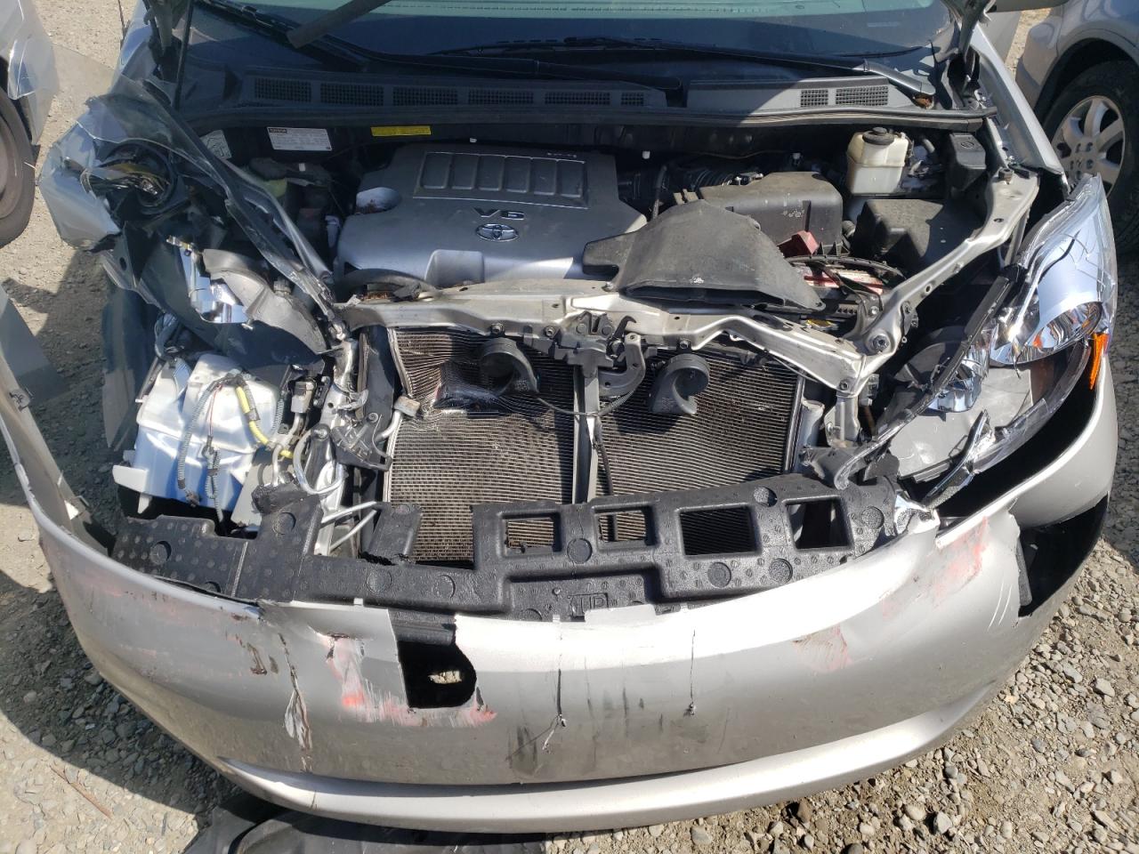 Photo 7 from auction – 2010 TOYOTA SIENNA XLE with VIN 5TDDK4CCXAS029660