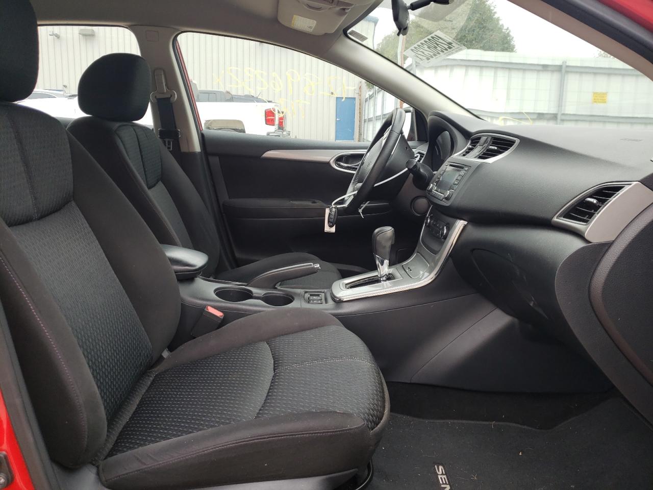 Photo 5 from auction – 2015 NISSAN SENTRA S with VIN 3N1AB7AP2FY304158