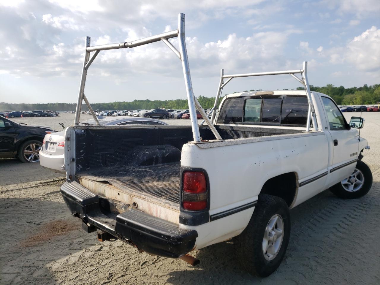 Photo 4 from auction – 1997 DODGE RAM 1500 with VIN 1B7HF16Z6VS172204