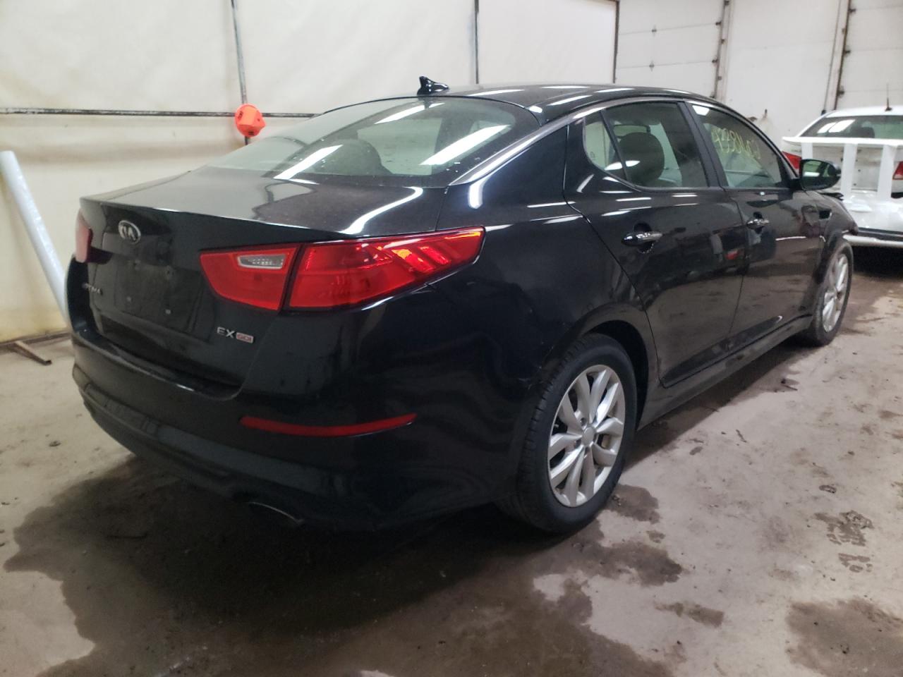 Photo 4 from auction – 2014 KIA OPTIMA EX with VIN 5XXGN4A79EG300791