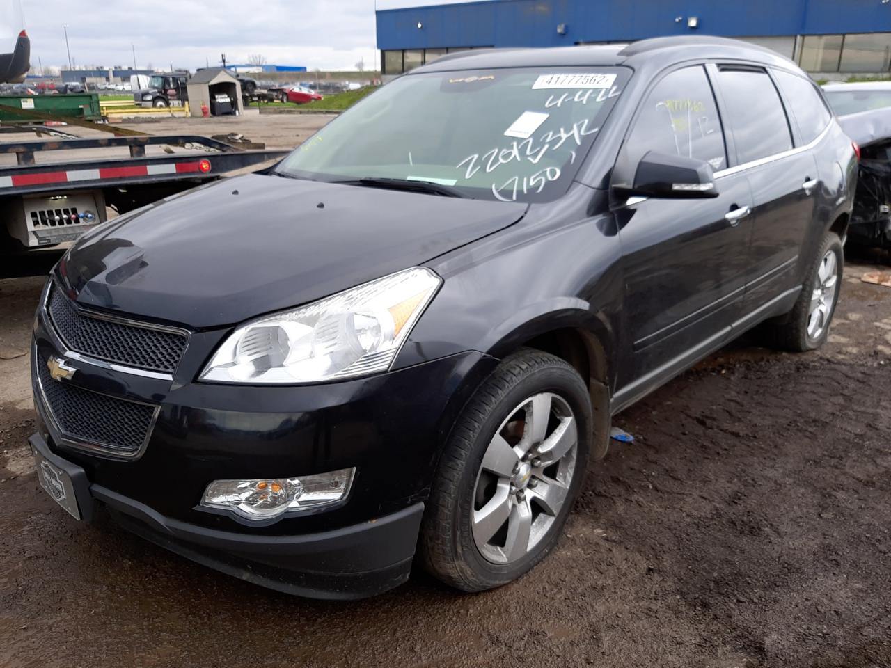 Photo 2 from auction – 2010 CHEVROLET TRAVERSE L with VIN 1GNLRGED3AJ217150