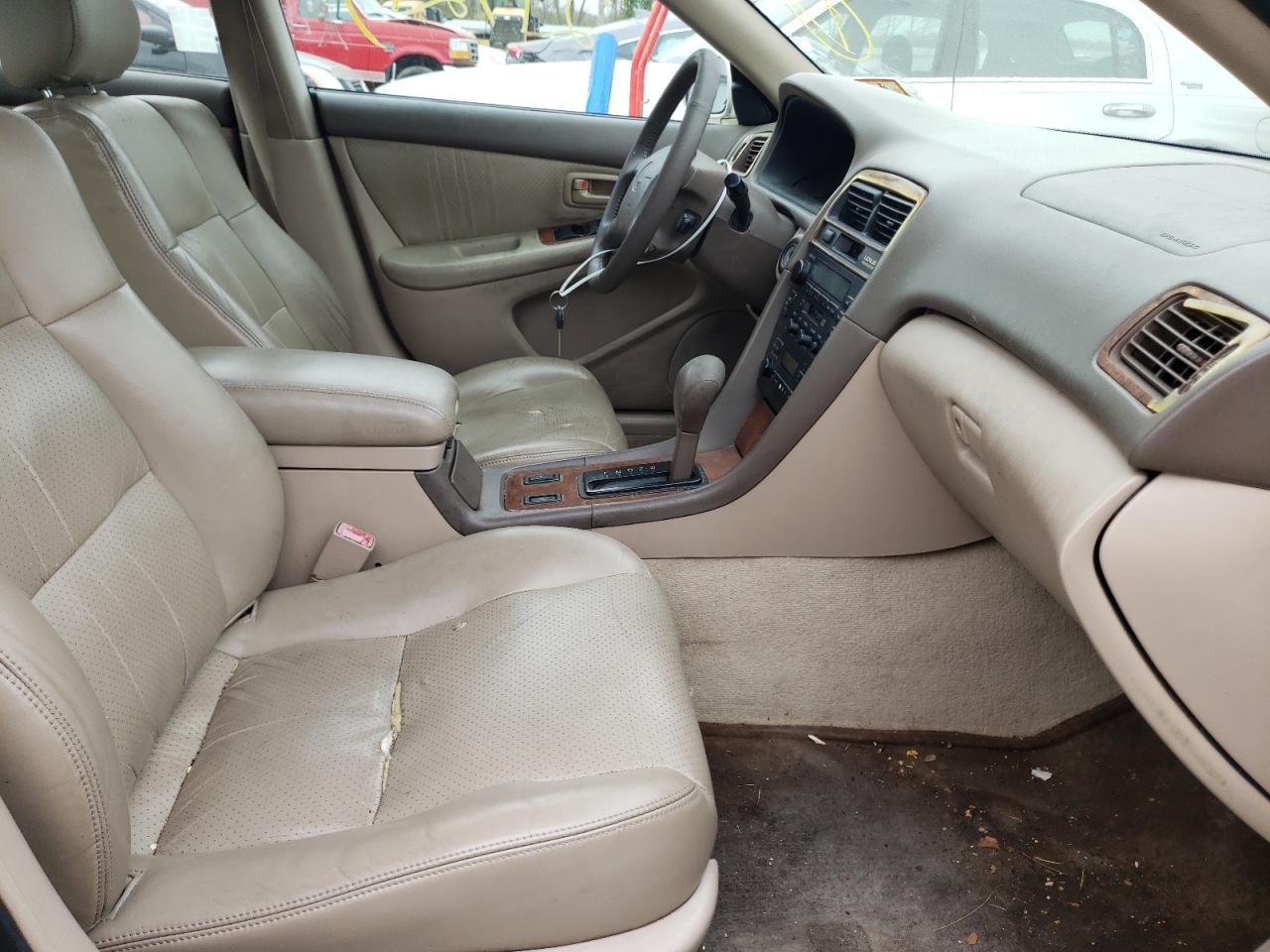 Photo 5 from auction – 1999 LEXUS ES 300 with VIN JT8BF28G4X0192729