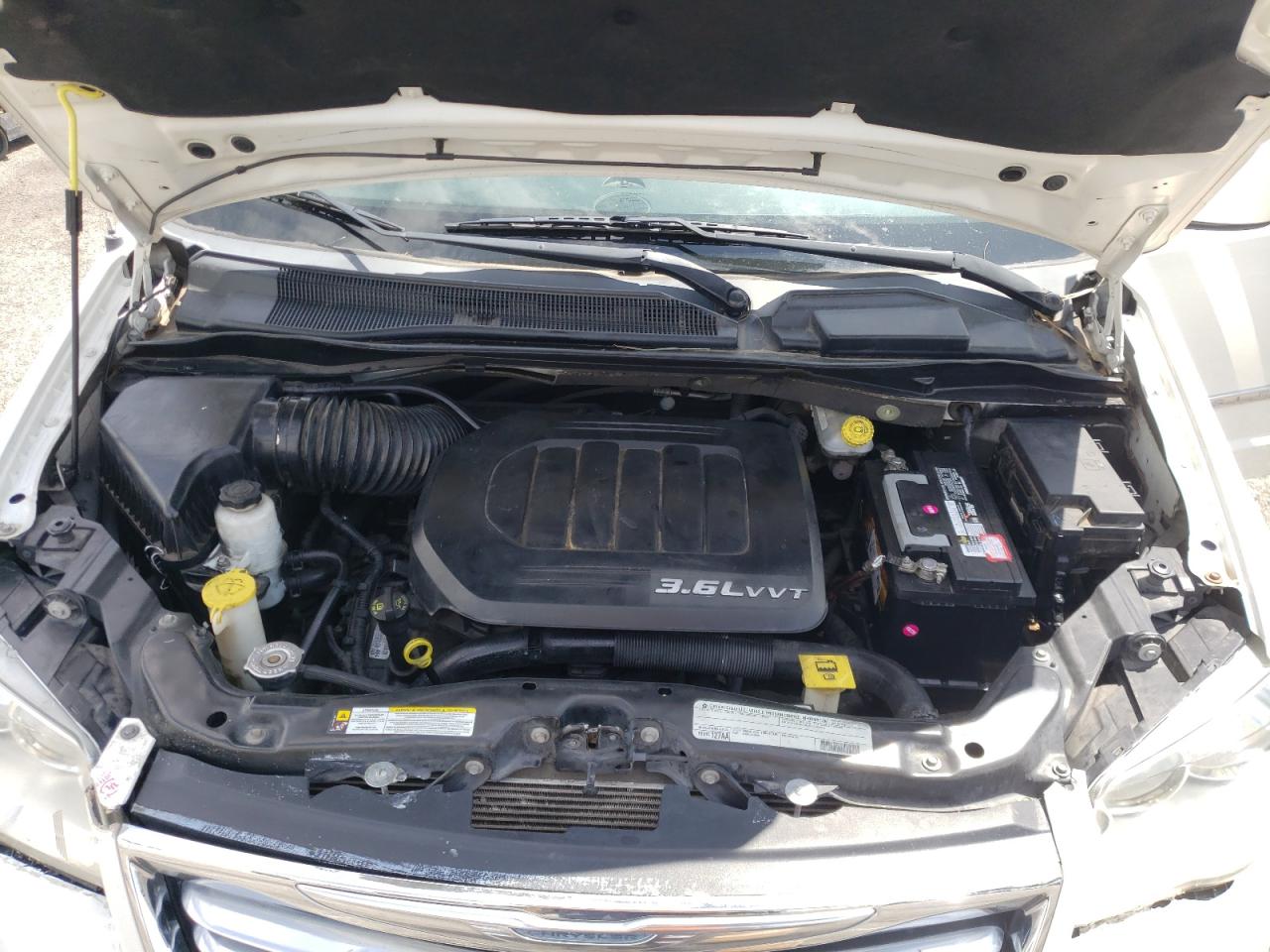 Photo 7 from auction – 2011 CHRYSLER TOWN & COU with VIN 2A4RR5DG9BR796803