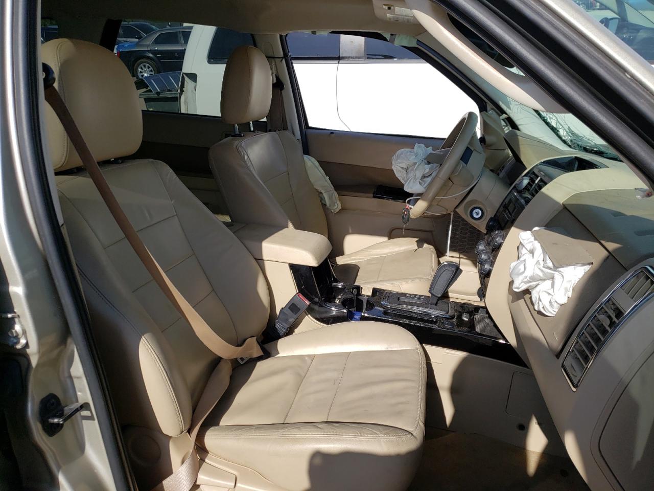 Photo 18 from auction – 2012 FORD ESCAPE LIM with VIN 1FMCU0E7XCKA71914