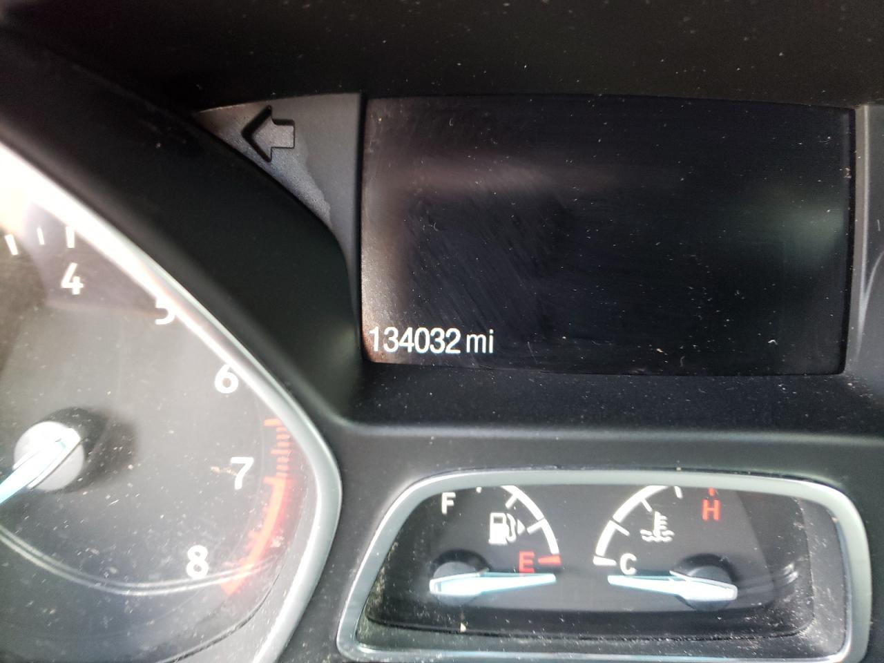Photo 8 from auction – 2017 FORD ESCAPE SE with VIN 1FMCU0GDXHUE17734