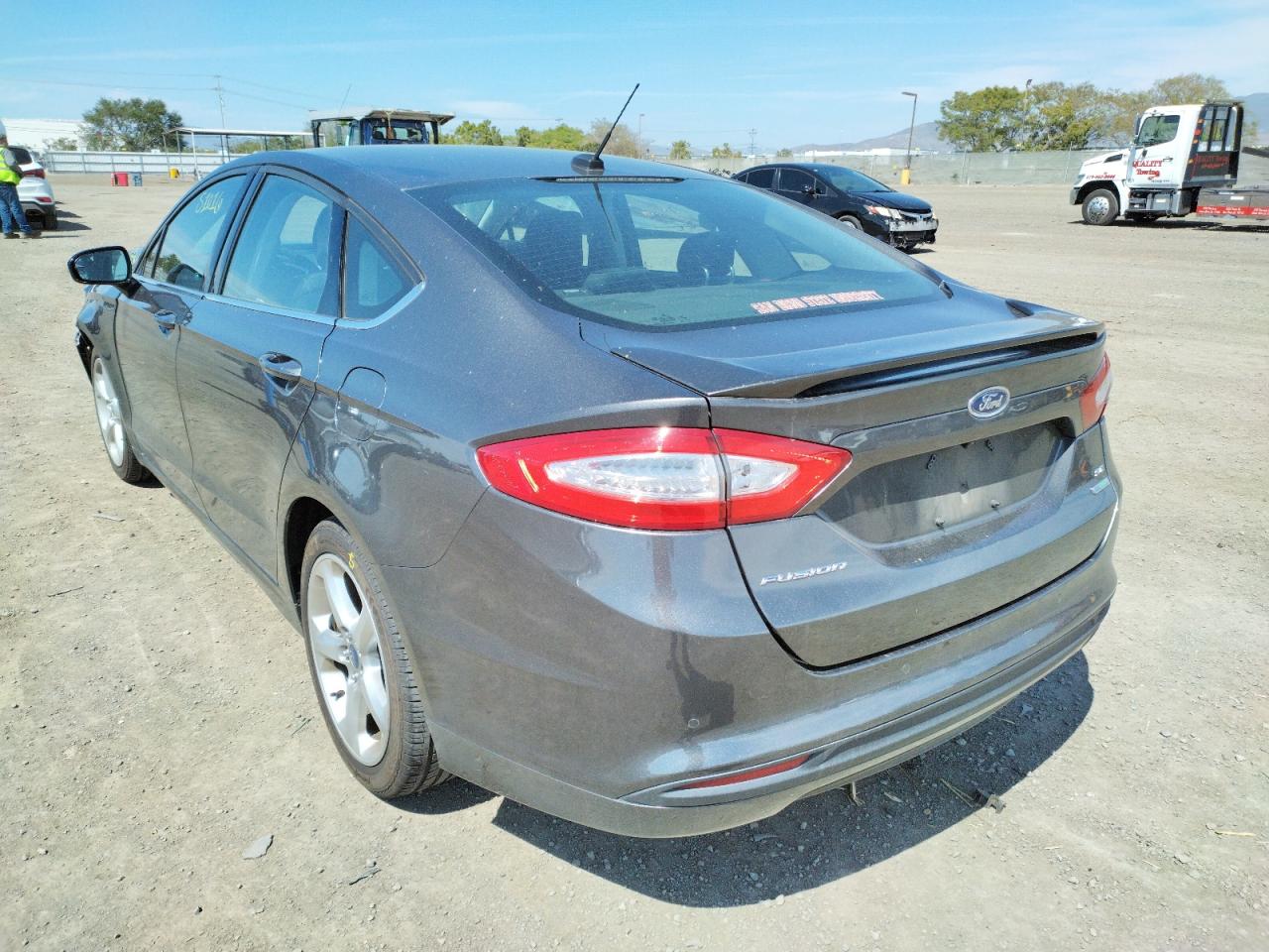 Photo 3 from auction – 2016 FORD FUSION SE with VIN 3FA6P0HD9GR306286