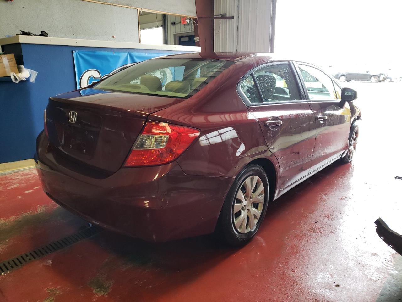Photo 4 from auction – 2012 HONDA CIVIC LX with VIN 2HGFB2F51CH543328