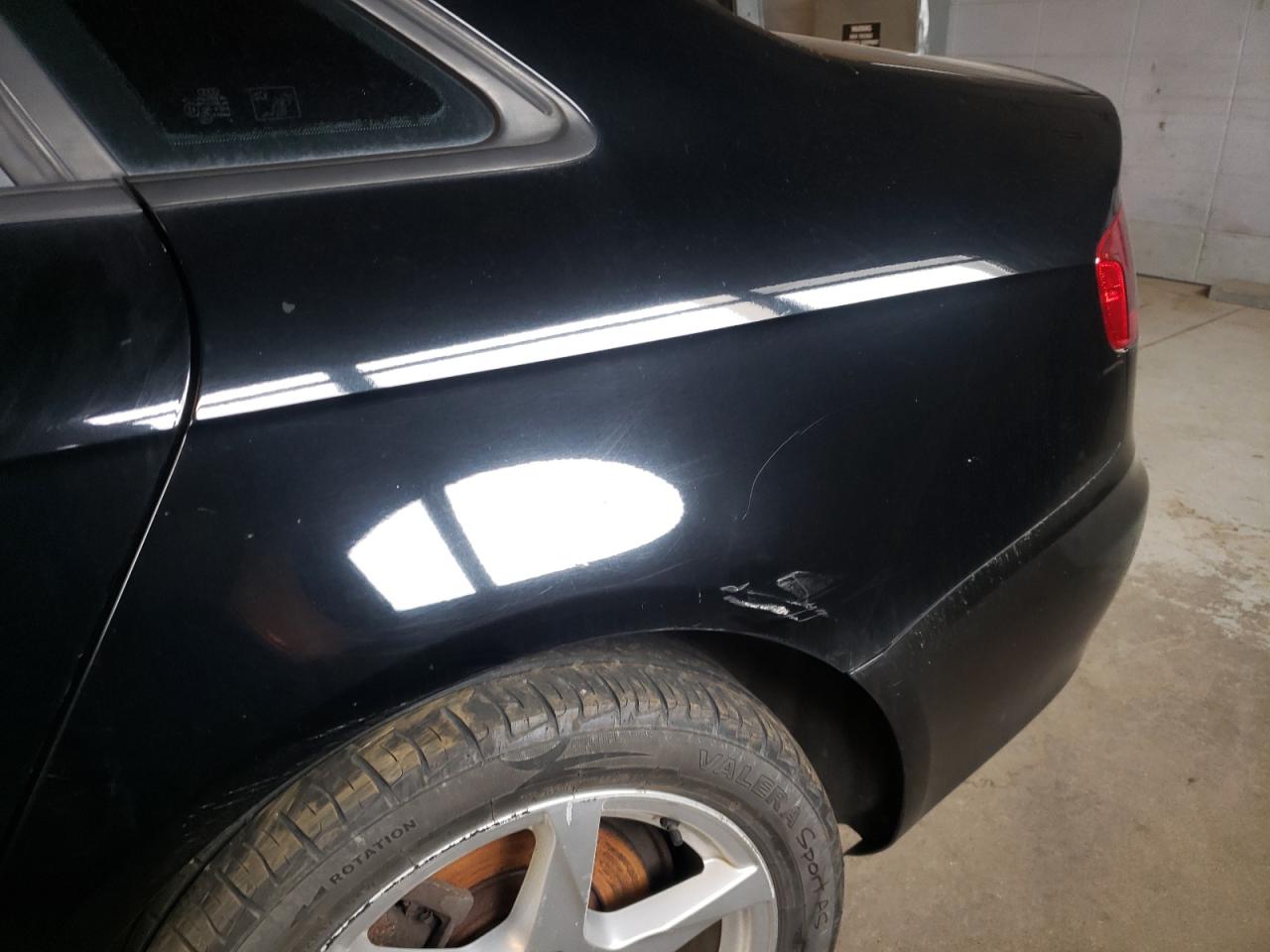 Photo 9 from auction – 2009 AUDI A4 2.0T QU with VIN WAULF78K09N013774