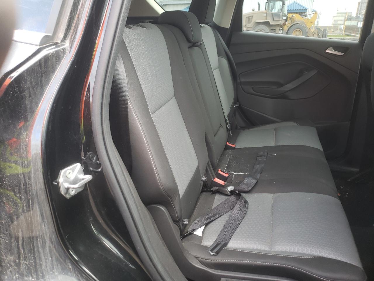 Photo 6 from auction – 2017 FORD ESCAPE SE with VIN 1FMCU0G9XHUB69464