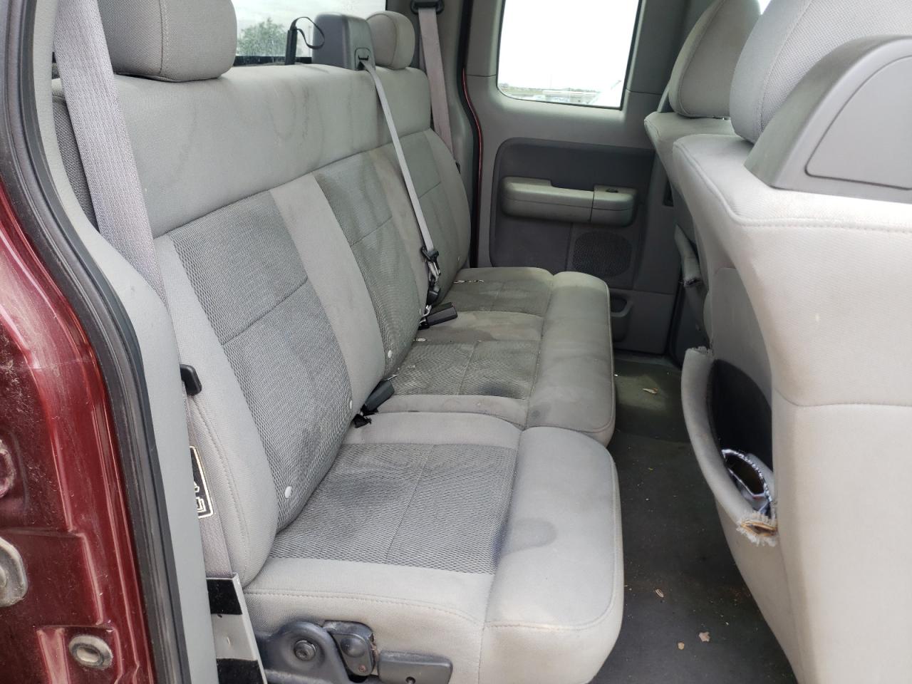 Photo 6 from auction – 2004 FORD F150 with VIN 1FTRX12W24NA72997