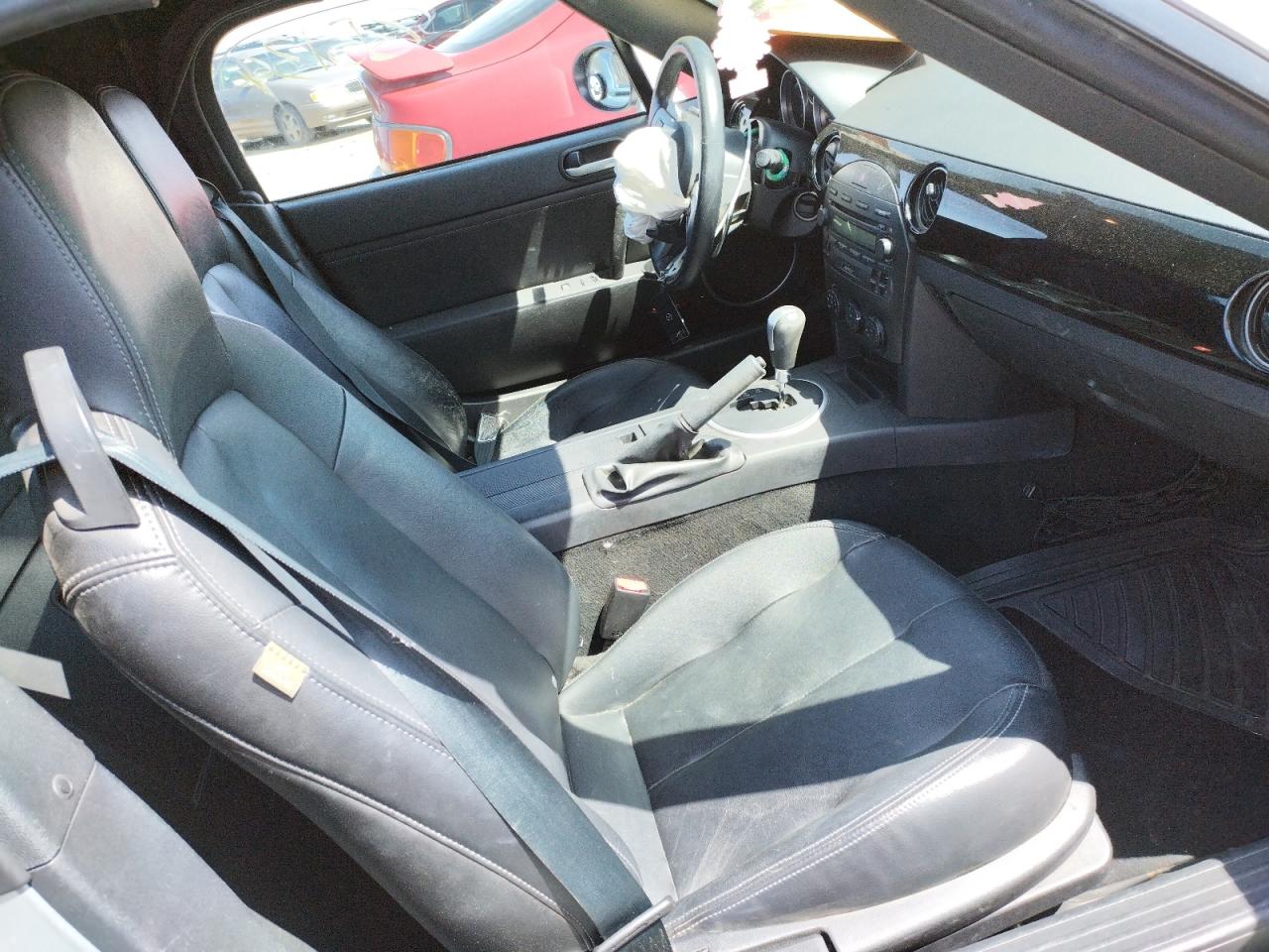 Photo 5 from auction – 2006 MAZDA MX-5 MIATA with VIN JM1NC25FX60105854