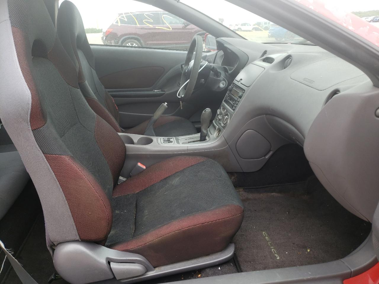 Photo 5 from auction – 2001 TOYOTA CELICA GT with VIN JTDDR32T110079017