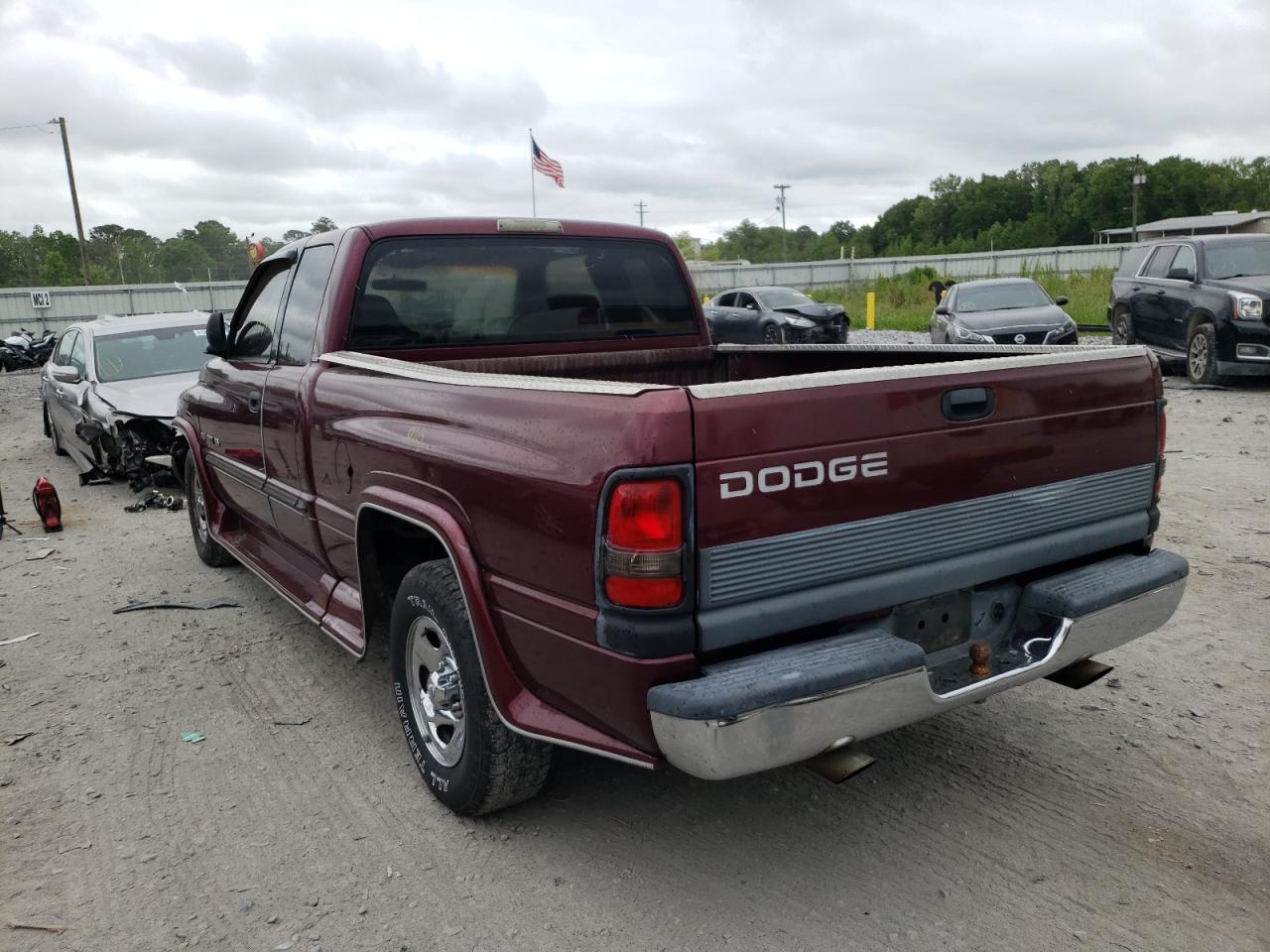 Photo 3 from auction – 2000 DODGE RAM 1500 with VIN 1B7HC13Y9YJ104946