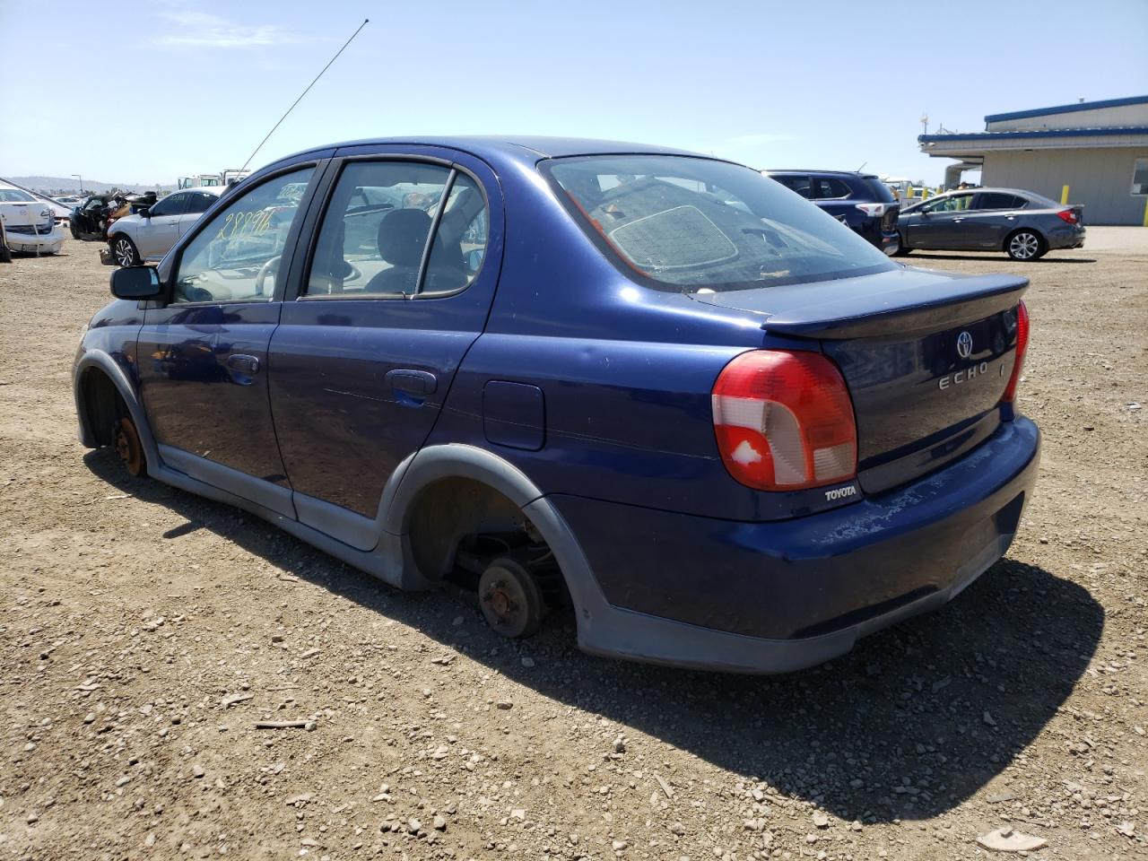 Photo 3 from auction – 2001 TOYOTA ECHO with VIN JTDBT123710143302