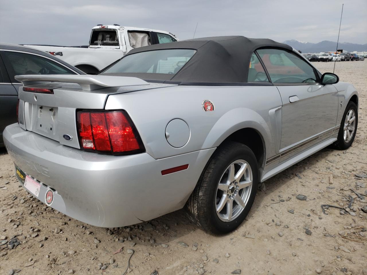 Photo 4 from auction – 2001 FORD MUSTANG with VIN 1FAFP44401F249915
