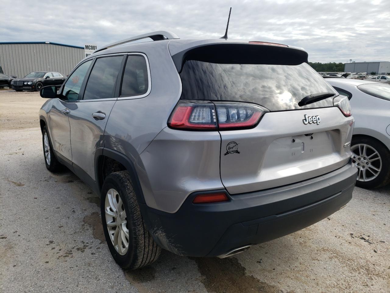 Photo 3 from auction – 2019 JEEP CHEROKEE L with VIN 1C4PJLCX3KD159712