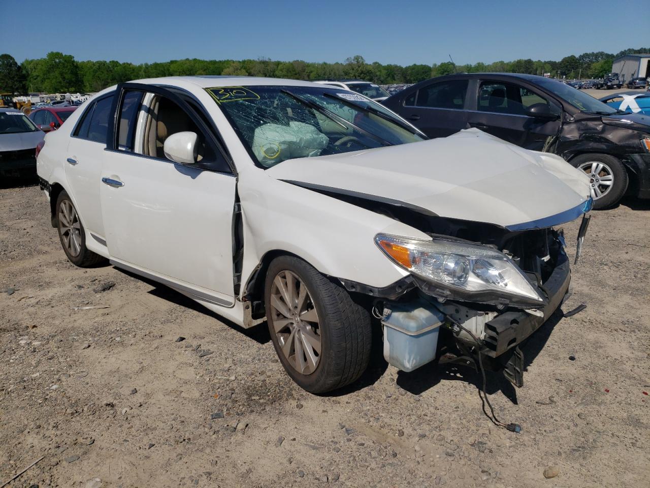 TOYOTA AVALON BAS 2011 with VIN 4T1BK3DB8BU374749 - Photo from auction