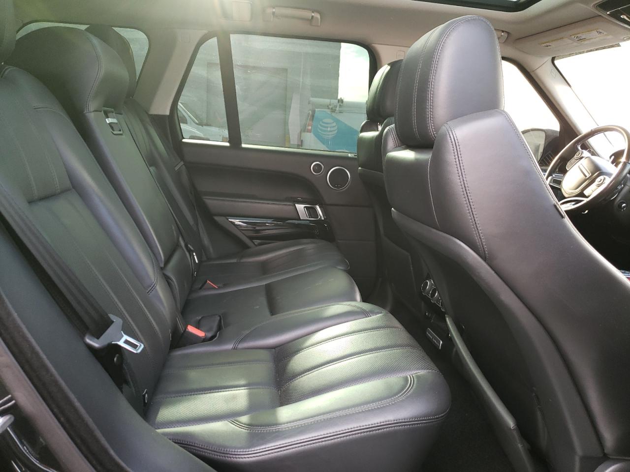 Photo 6 from auction – 2016 LAND ROVER RANGE ROVE with VIN SALGS2KF7GA252735