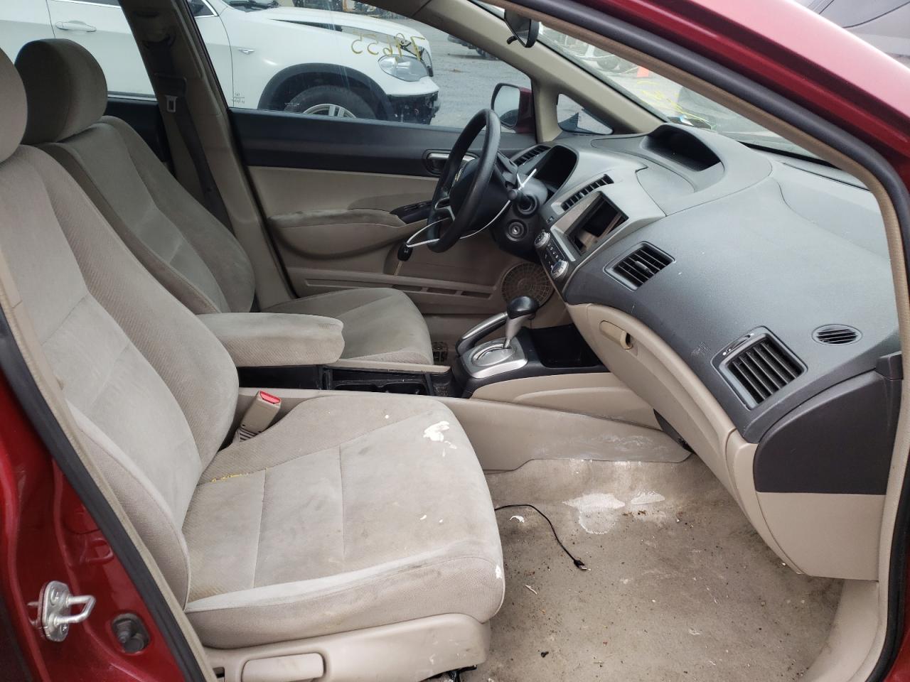 Photo 5 from auction – 2010 HONDA CIVIC LX with VIN 2HGFA1F5XAH554337