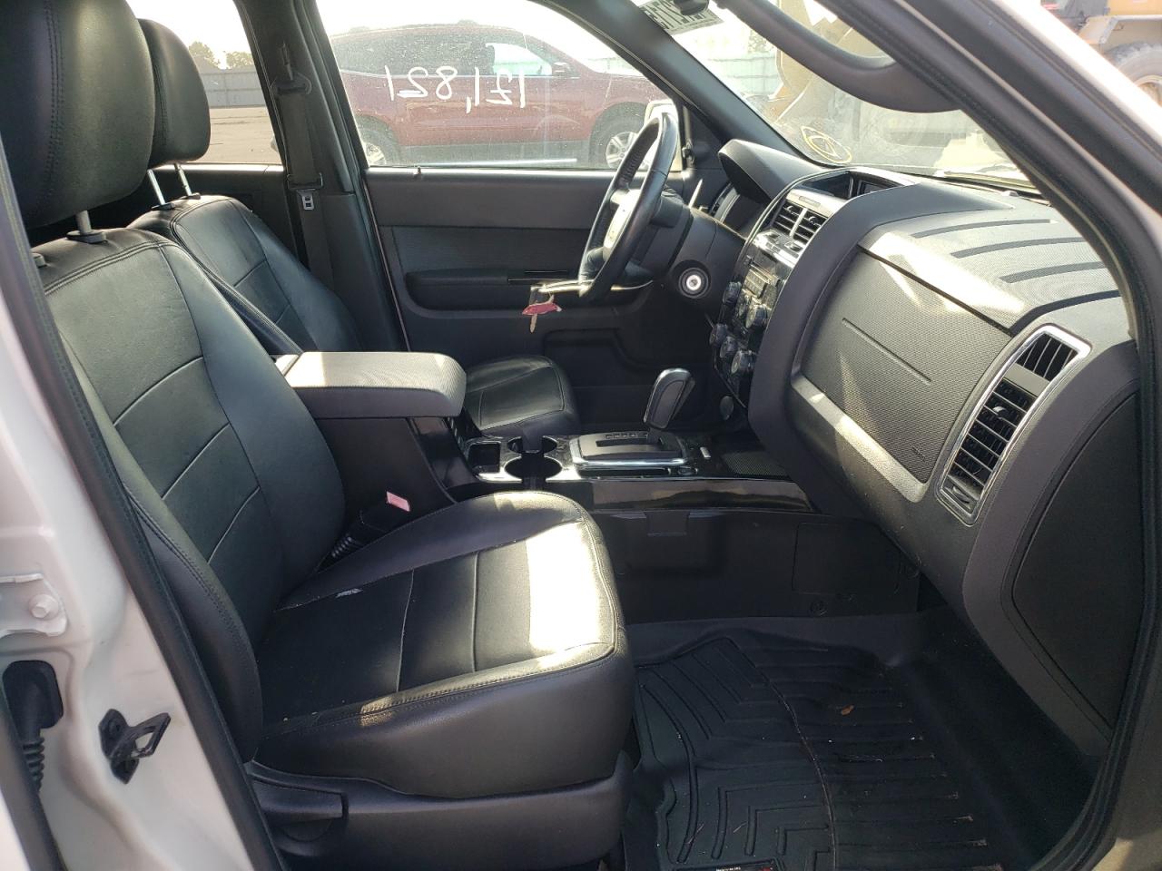 Photo 5 from auction – 2012 FORD ESCAPE LIM with VIN 1FMCU0EG7CKA41737