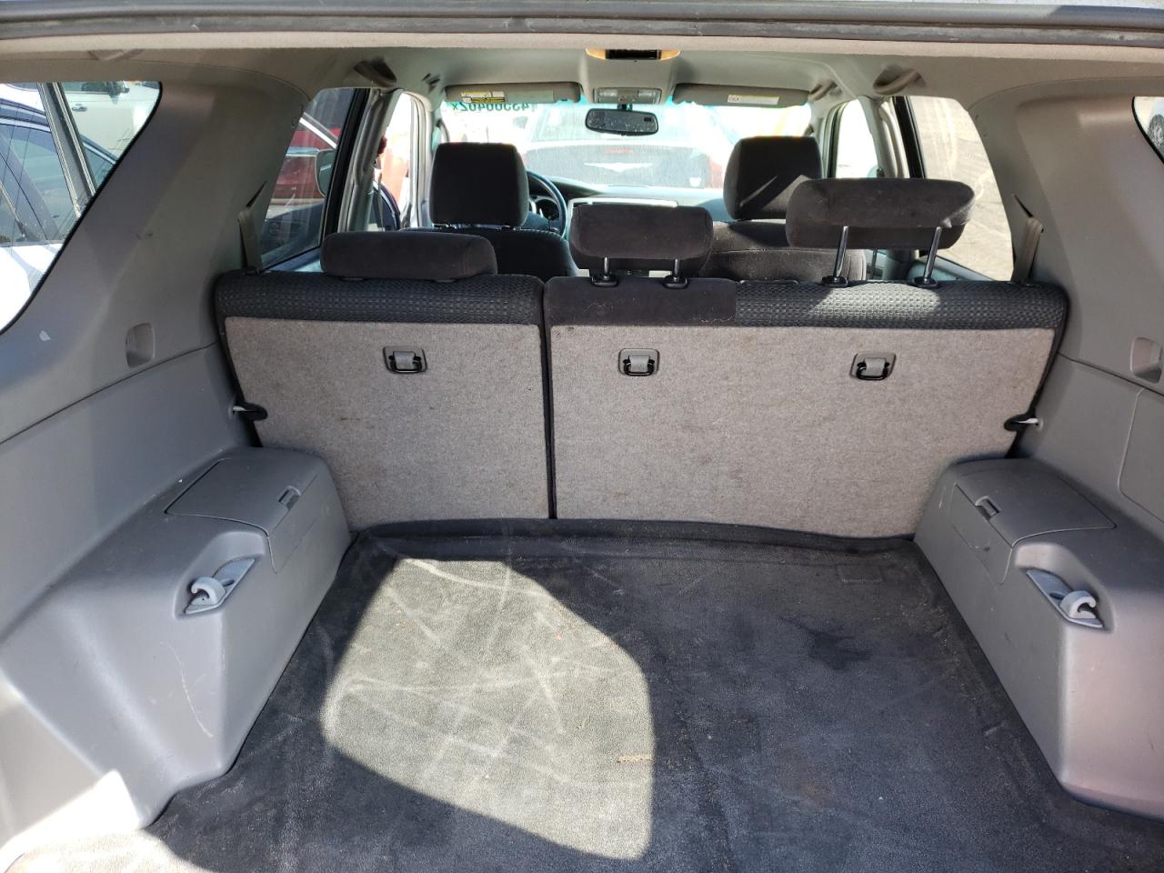 Photo 9 from auction – 2004 TOYOTA 4RUNNER SR with VIN JTEZT14R040018321