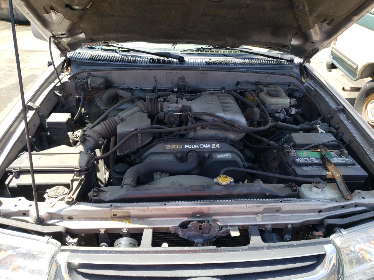 Photo 7 from auction – 2001 TOYOTA 4RUNNER SR with VIN JT3HN86R210345321