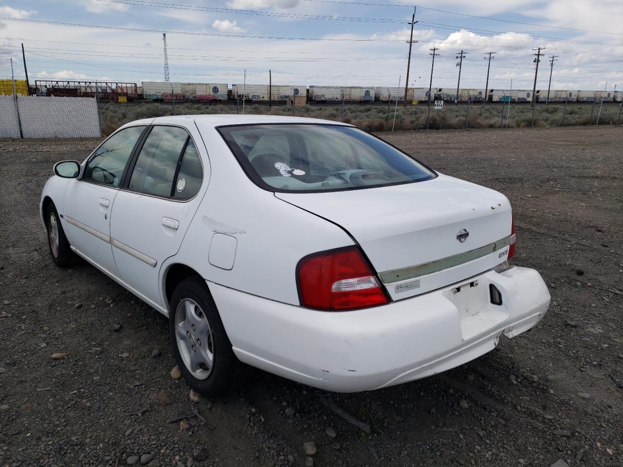 Photo 3 from auction – 2001 NISSAN ALTIMA XE with VIN 1N4DL01D81C203704