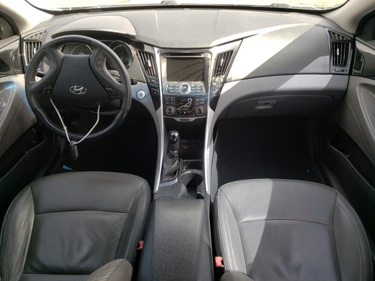 Photo 9 from auction – 2013 HYUNDAI SONATA SE with VIN 5NPEC4ACXDH659595