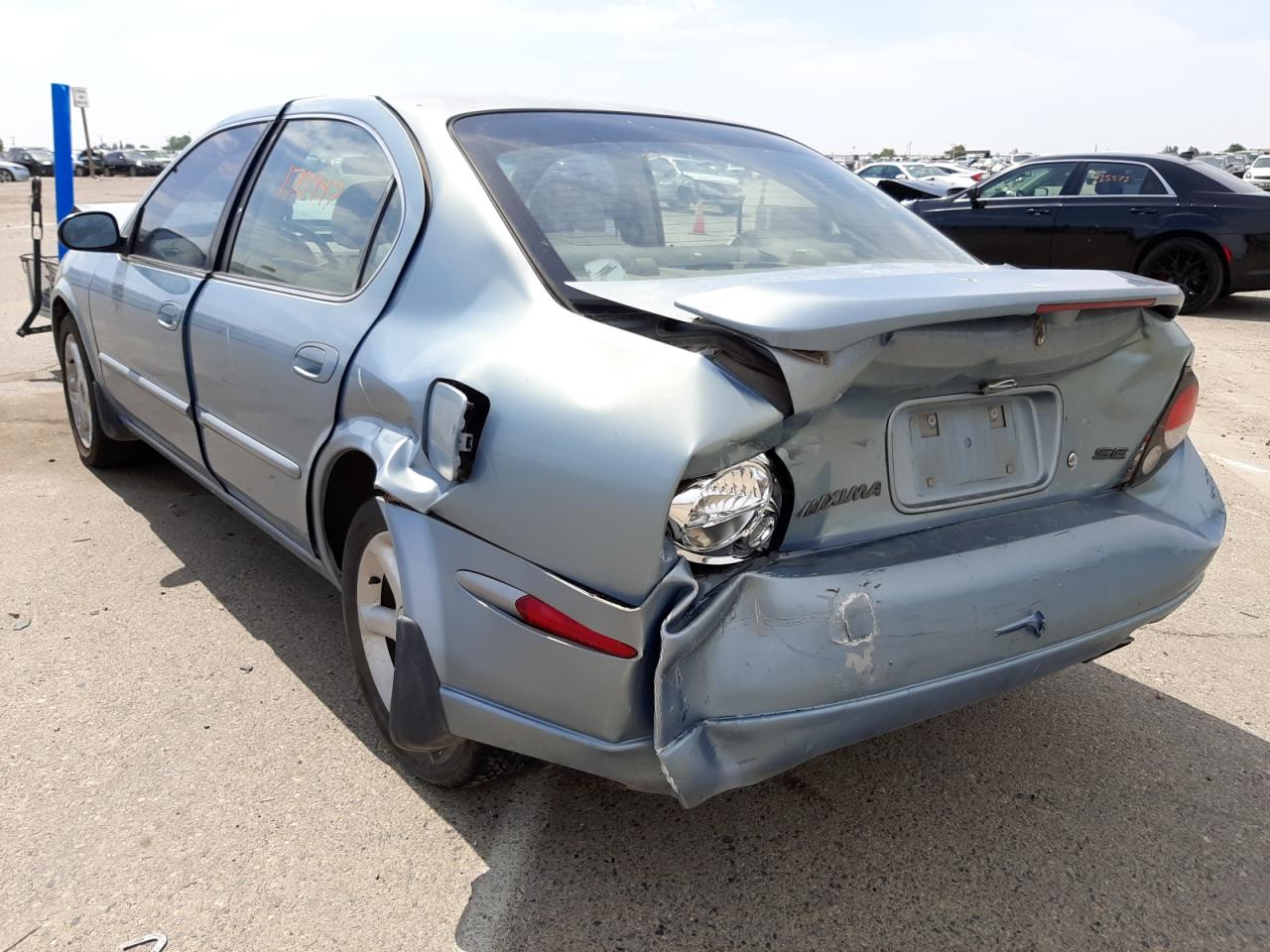 Photo 3 from auction – 2000 NISSAN MAXIMA GLE with VIN JN1CA31A5YT025556