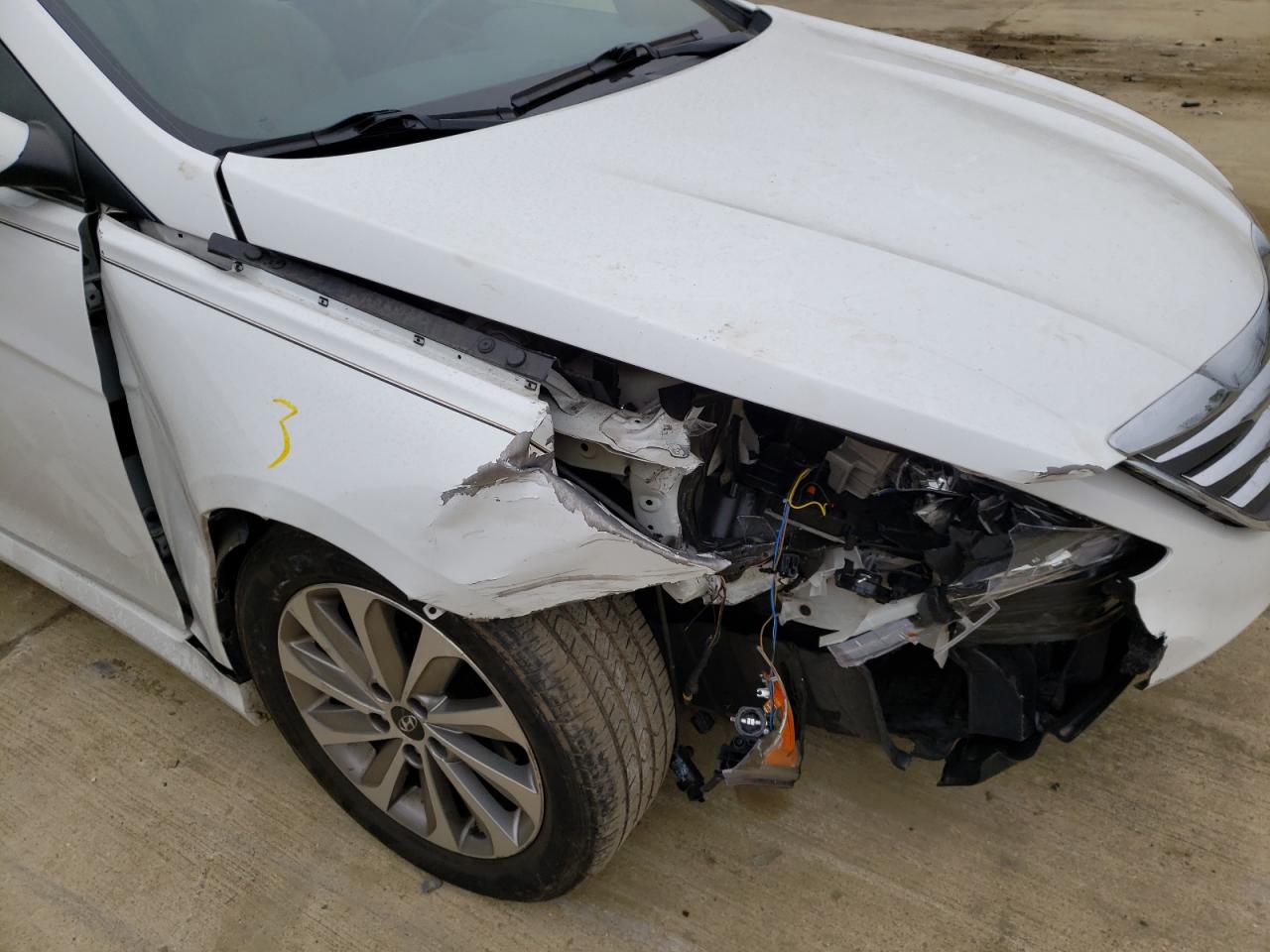 Photo 9 from auction – 2014 HYUNDAI SONATA SE with VIN 5NPEC4AC0EH835913