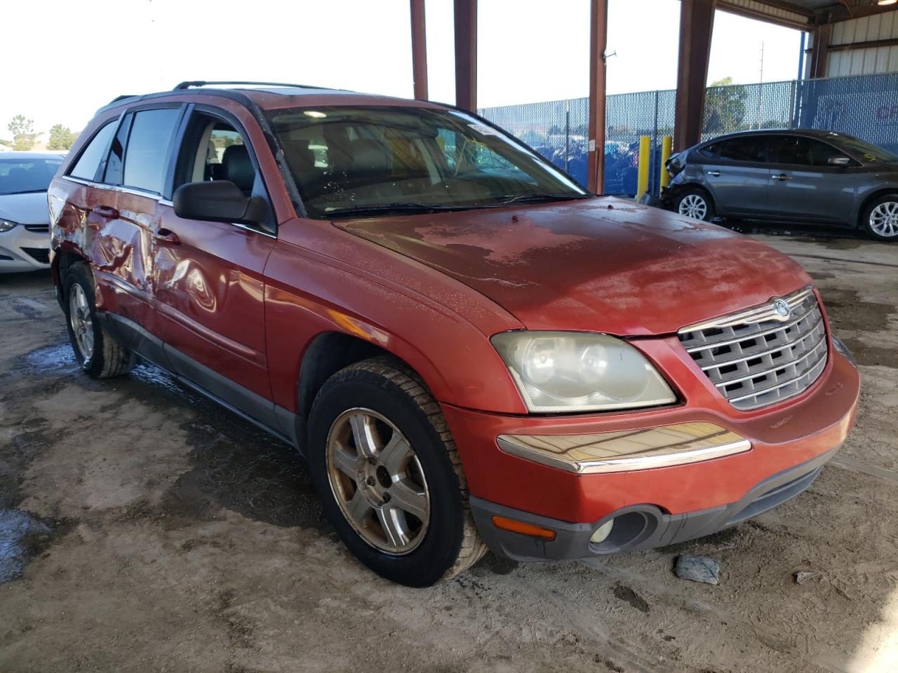 CHRYSLER PACIFICA T 2005 with VIN 2C4GM68445R651223 - Photo from auction