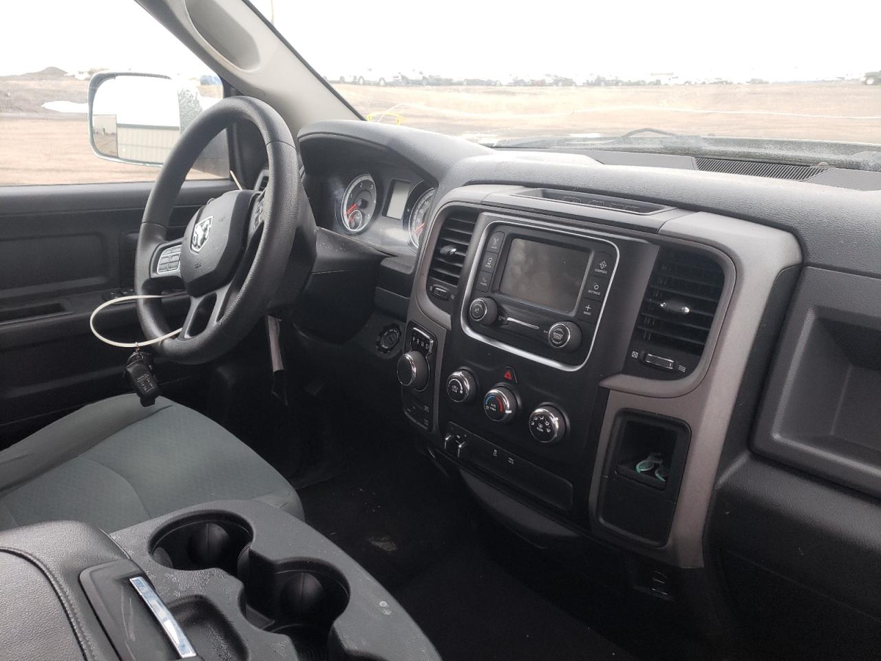 Photo 9 from auction – 2015 RAM 1500 ST with VIN 1C6RR7FM3FS683042