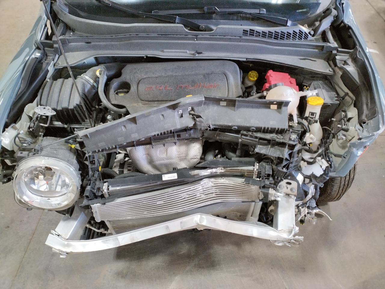 Photo 7 from auction – 2018 JEEP RENEGADE L with VIN ZACCJBBB8JPJ32159