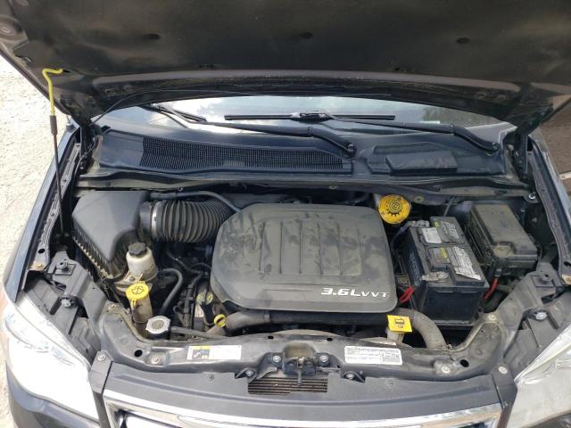 Photo 7 from auction – 2015 CHRYSLER TOWN & COU with VIN 2C4RC1BG9FR562640