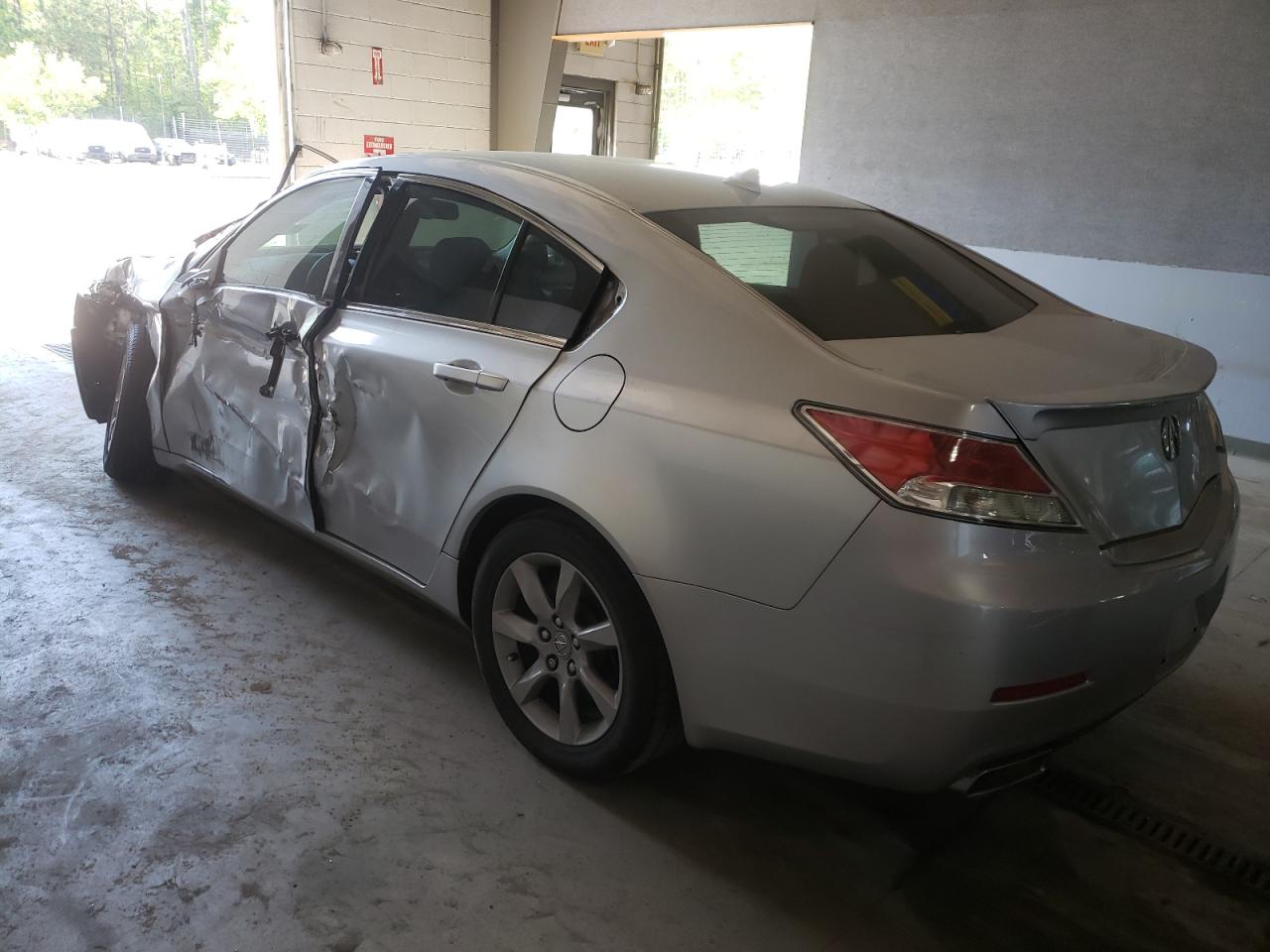 Photo 3 from auction – 2014 ACURA TL TECH with VIN 19UUA8F50EA007081