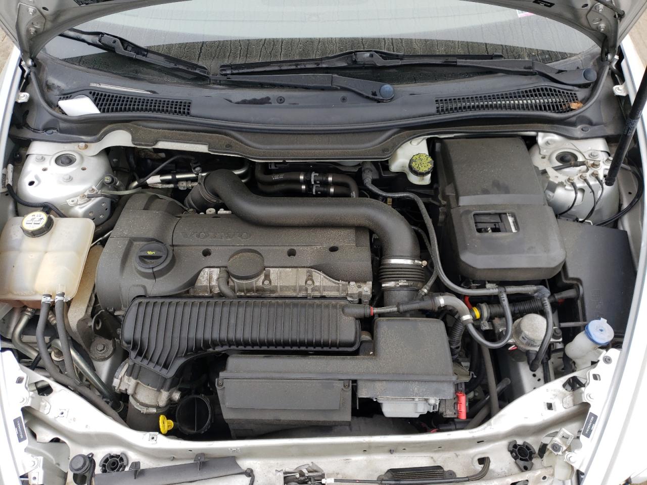 Photo 7 from auction – 2010 VOLVO C30 T5 with VIN YV1672MK9A2173299