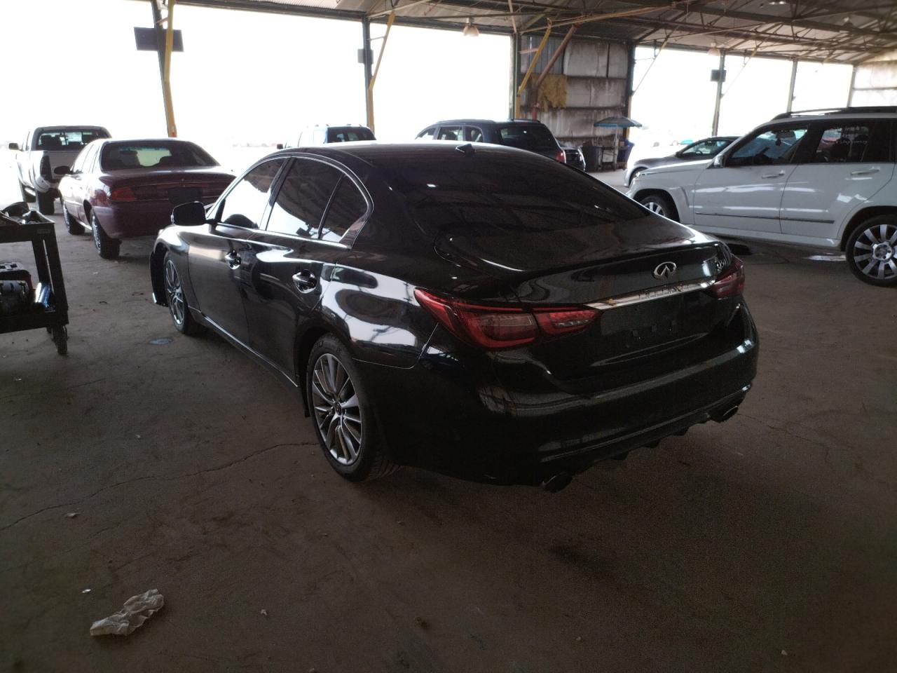 Photo 3 from auction – 2018 INFINITI Q50 LUXE with VIN JN1EV7AP2JM359603