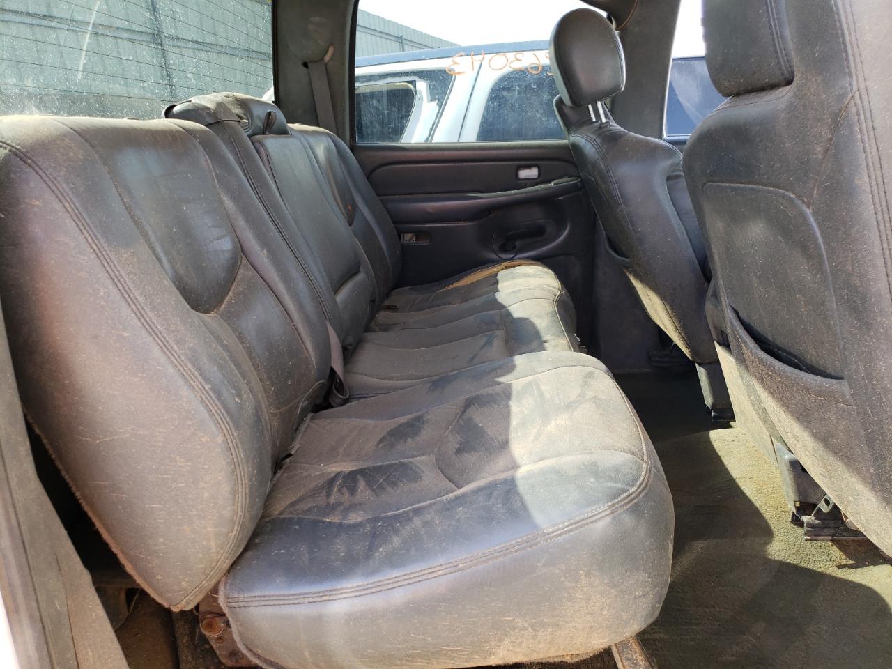 Photo 6 from auction – 2005 GMC SIERRA K25 with VIN 1GTHK23205F960350