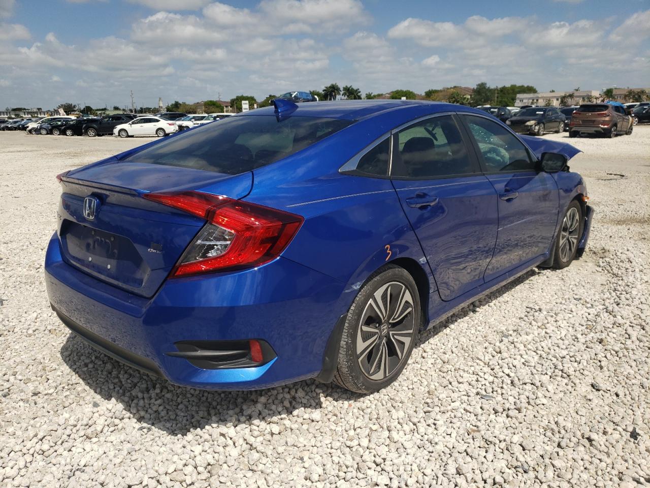 Photo 4 from auction – 2016 HONDA CIVIC EX with VIN 19XFC1F35GE010078