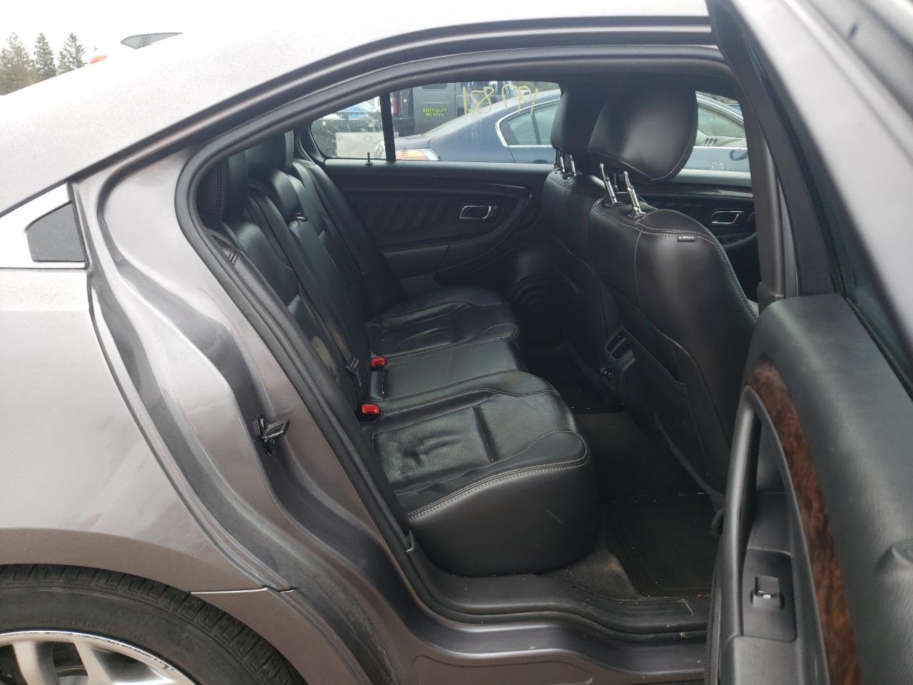 Photo 6 from auction – 2013 FORD TAURUS LIM with VIN 1FAHP2F88DG136564