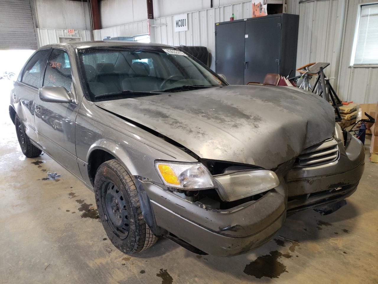 TOYOTA CAMRY CE 1997 with VIN 4T1BG22K2VU097387 - Photo from auction