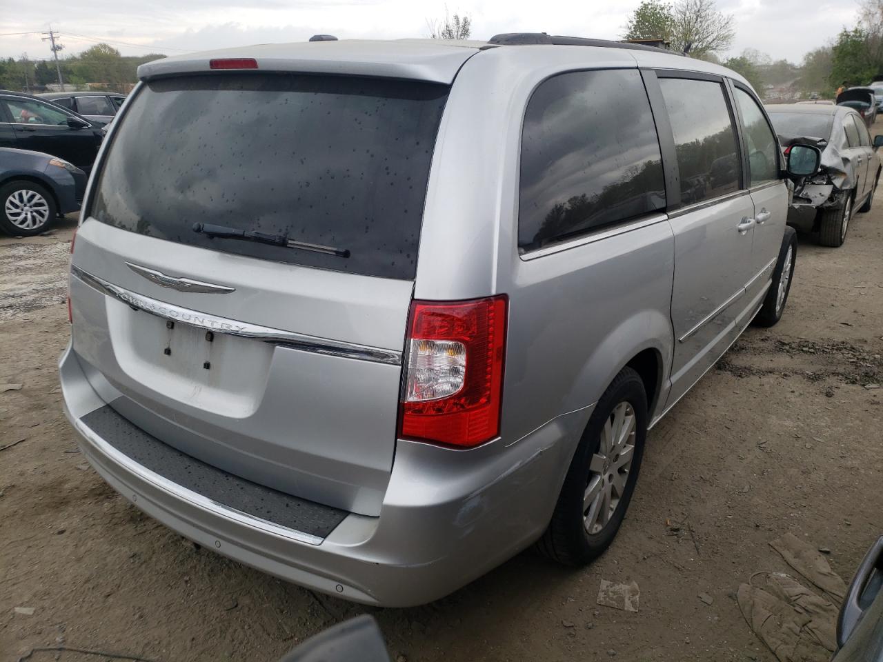 Photo 4 from auction – 2011 CHRYSLER TOWN & COU with VIN 2A4RR8DG6BR783492