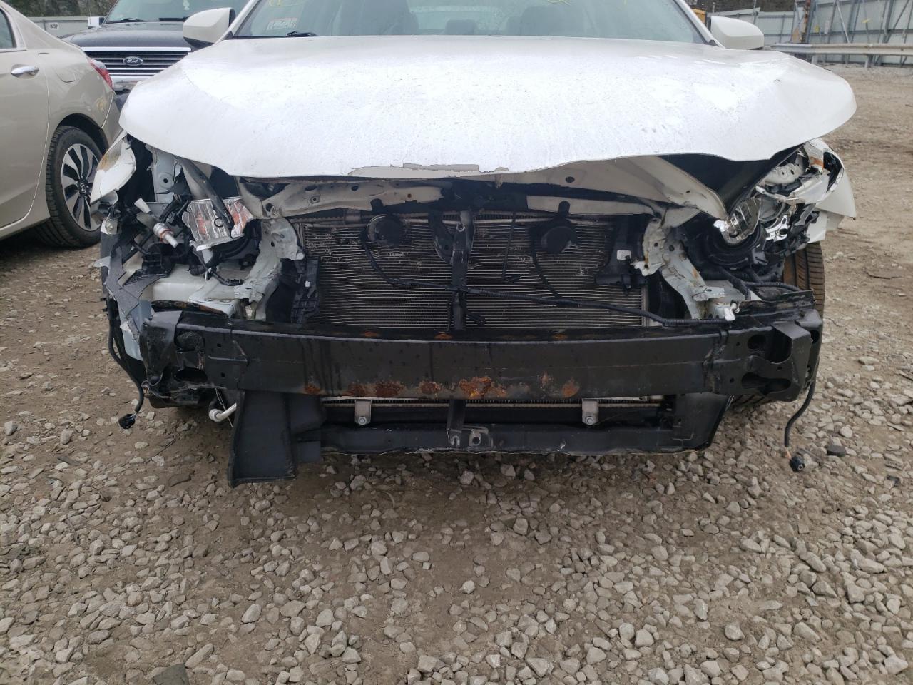 Photo 9 from auction – 2015 TOYOTA CAMRY LE with VIN 4T1BF1FK4FU907479