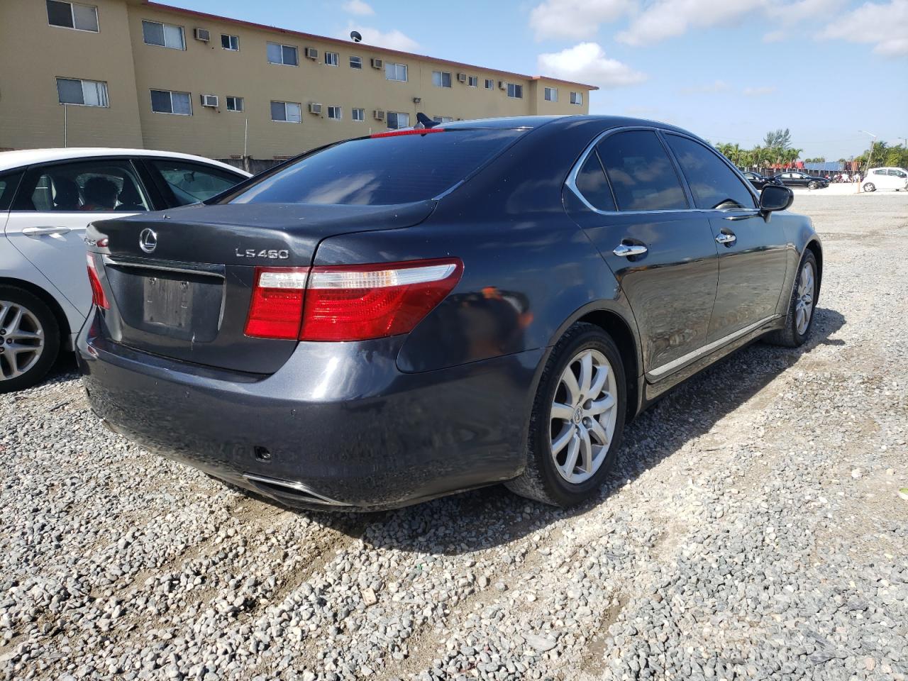 Photo 4 from auction – 2008 LEXUS LS 460 with VIN JTHBL46F585078192