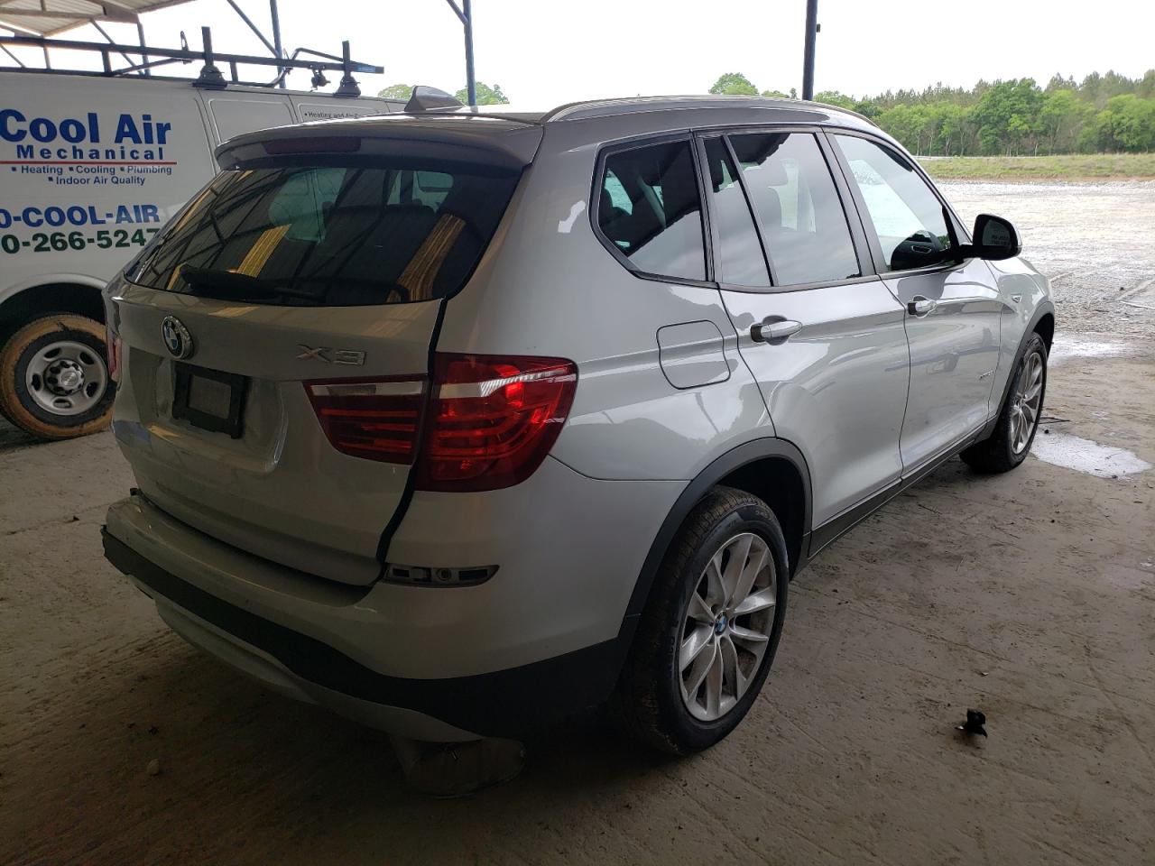 Photo 4 from auction – 2017 BMW X3 XDRIVE2 with VIN 5UXWX9C58H0T00753
