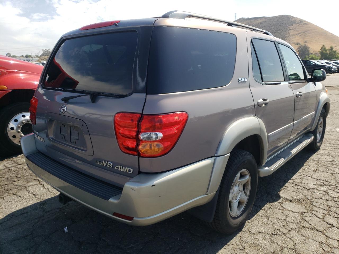 Photo 4 from auction – 2002 TOYOTA SEQUOIA SR with VIN 5TDBT44A72S112305