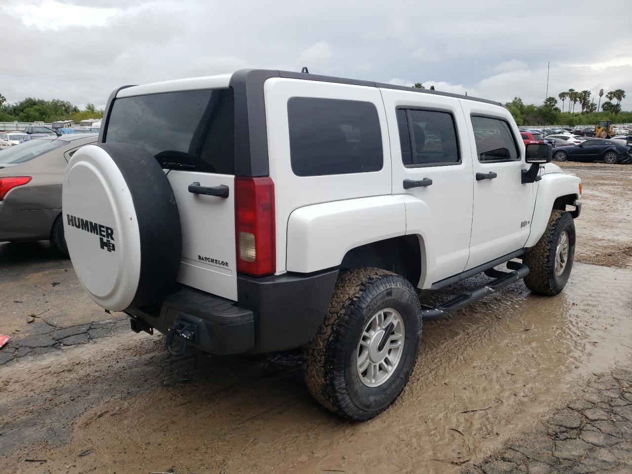 Photo 4 from auction – 2006 HUMMER H3 with VIN 5GTDN136X68100151